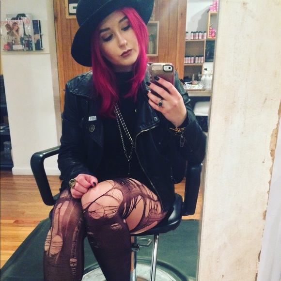 Meet your Posher, Melissa - Picture 4 of 4